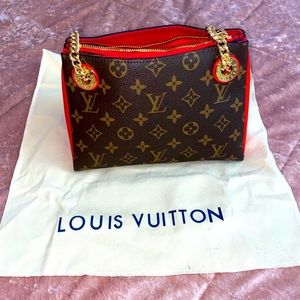 LV small purse